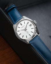 Lade das Bild in den Galerie-Viewer, Navy Saffiano Signature Strap Uhrenarmband Blau Schnellwechselsystem DELUGS
