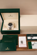 Load image into Gallery viewer, Rolex Explorer 214270 Box + og. Papiere 39mm Rolex Service 12/2022, LC EU
