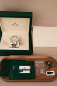 Bild in Galerie-Betrachter laden, Rolex Sky-Dweller 326933 Box + og. Papiere S/G, White Dial, LC100
