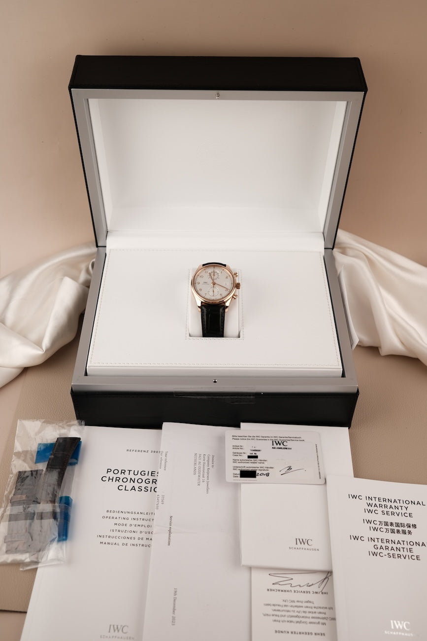 IWC Portugieser Chronograph Classic IW390301 Box + og. Papiere SERVICED by IWC 2023