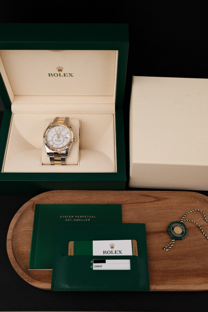 Rolex Sky-Dweller 326933 Box + og. Papiere S/G, White Dial, LC100