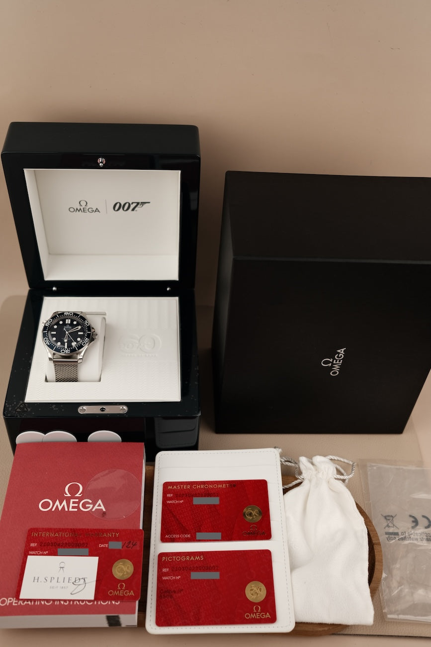 Omega Seamaster Diver 300 M 21030422003002 Box + og. Papiere James Bond 60th Anniversary Special Edition, New, German Delivered, Partly Stickered