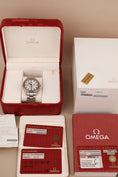 Bild in Galerie-Betrachter laden, Omega Speedmaster Broad Arrow 32110425002001 Box + og. Papiere First Buyer's Receipt
