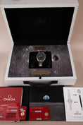 Bild in Galerie-Betrachter laden, Omega Speedmaster Professional Moonwatch 31020425001001 Box + og. Papiere Apollo 11 50th Anniversary Limited Edition
