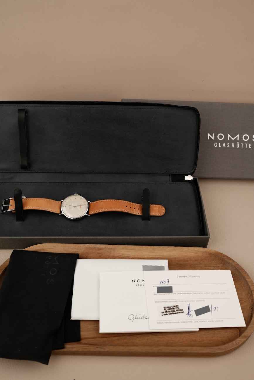 Nomos Metro Neomatik 1107 Box + og. Papiere