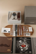 Bild in Galerie-Betrachter laden, Oris Divers Movember Edition 0173377074084 Box + og. Papiere German Delivered
