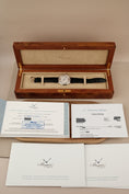 Bild in Galerie-Betrachter laden, Breguet Classique 5157BB/11/9V6 Box + og. Papiere Breguet Service 2023
