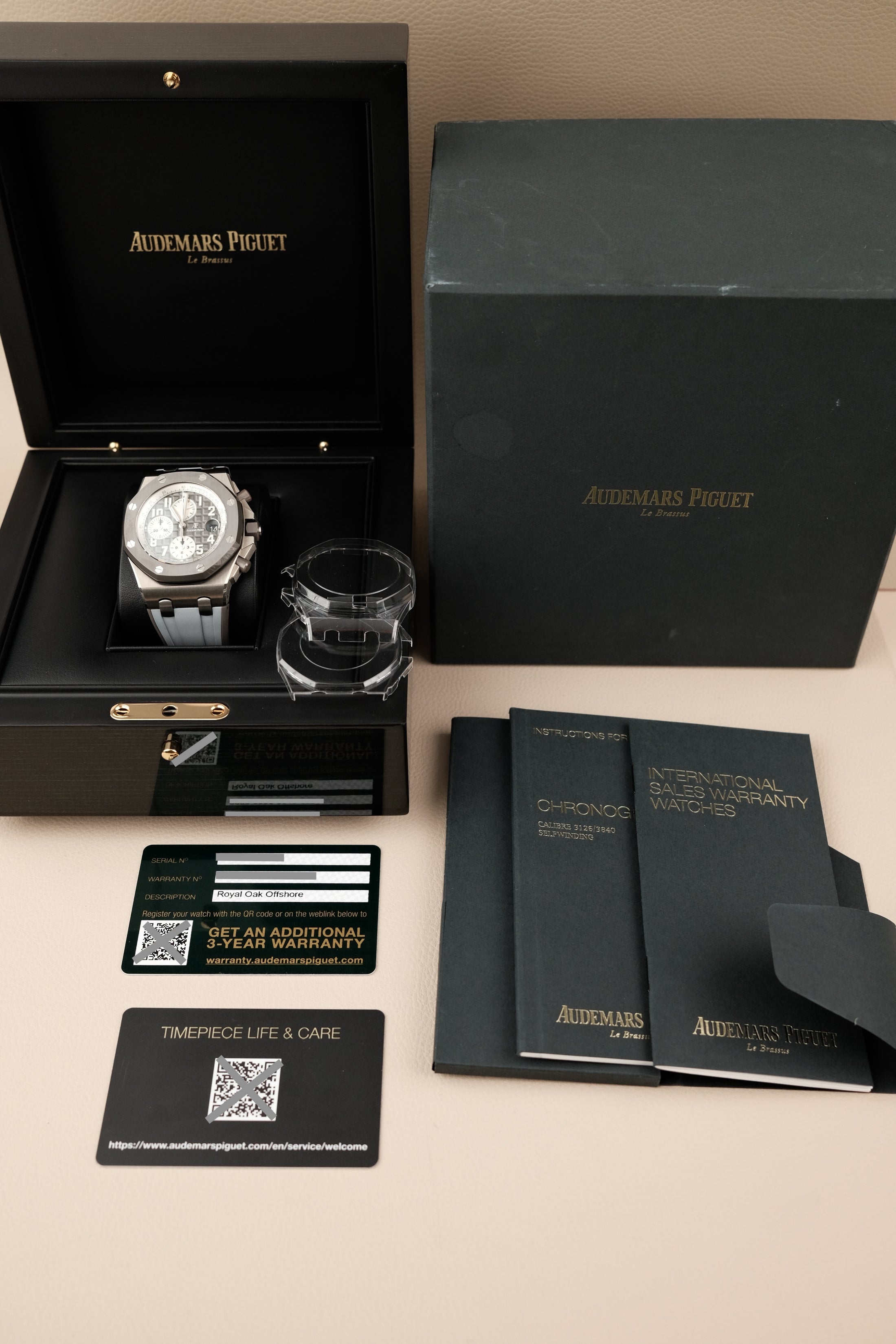 Audemars Piguet Royal Oak Offshore 26470IO Box + og. Papiere Ghost AP Service 2024 26470IO.OO.A006CA.01.A