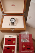 Carica l'immagine nel visualizzatore della galleria, Omega Seamaster Diver 300 M 21030422004001 Box + og. Papiere White Dial
