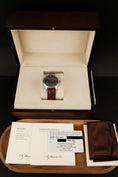 Load image into Gallery viewer, H.Moser & Cie Endeavour Monard Centre Seconds 343505015 Box + og. Papiere Platinum
