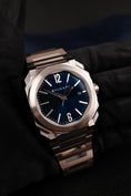 Carica l'immagine nel visualizzatore della galleria, Bulgari Octo Solotempo 38mm 102429 Box + og. Papiere Blue Dial
