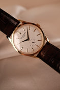 Bild in Galerie-Betrachter laden, Patek Philippe Calatrava 5196J Box Patek Service 2021
