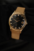 Cargar la imagen en la vista de la galería, Omega Constellation 168005 Rare Black Pie Pan Dial
