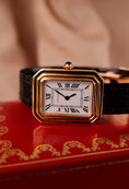 Load image into Gallery viewer, Cartier CRISTALLOR Paris Dial 18k Gold 25 x 30 mm 78095 Box + og. Papiere
