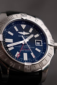 Carica l'immagine nel visualizzatore della galleria, Breitling Avenger II GMT A3239011/BC35 Original Papiere
