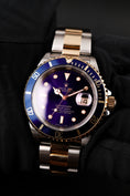 Load image into Gallery viewer, Rolex Submariner Date 16613 Box + og. Papiere S/G, Rare Purple Dial, Rolex Service 2017
