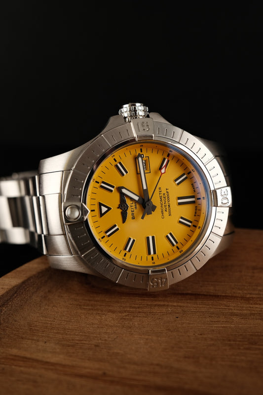 Breitling Avenger Seawolf 45 A17319 Box + og. Papiere Yellow Dial with og. Invoice
