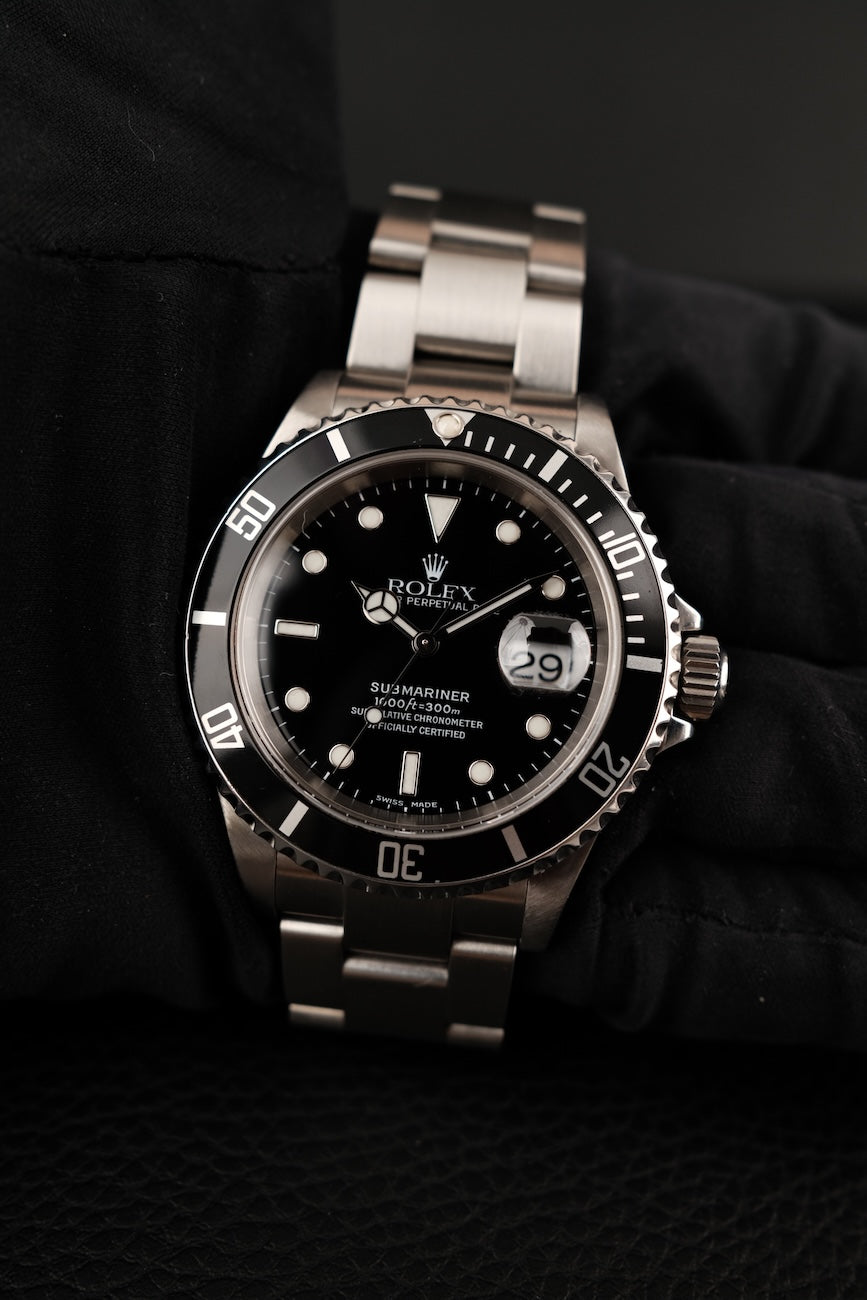 Rolex Submariner Date  16610 Box + og. Papiere 16610 T D-Serial 2005