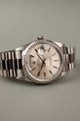 Carica l'immagine nel visualizzatore della galleria, Rolex Day-Date 36 18239 18k White Gold, Patina Dial, SERVICED
