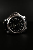 Bild in Galerie-Betrachter laden, Panerai Luminor Base 8 Days 44mm PAM00560 Box + og. Papiere TOP Condition
