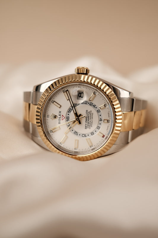 Rolex Sky-Dweller 326933 Box + og. Papiere S/G, White Dial, LC100