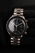 Carica l'immagine nel visualizzatore della galleria, Omega Speedmaster Reduced 35105000 Box + og. Papiere Serviced
