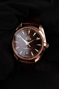 Cargar la imagen en la vista de la galería, Omega Seamaster Aqua Terra 22053412113001 Box + og. Papiere Rosegold
