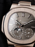 Bild in Galerie-Betrachter laden, Patek Philippe Nautilus Whitegold Geneva Seal  5712G Box + og. Papiere Open Papers
