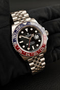 Bild in Galerie-Betrachter laden, Rolex GMT-Master II "Pepsi" 126710BLRO Box + og. Papiere Jubilee, LC100, New, First Buyer's Invoice
