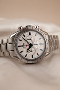 Bild in Galerie-Betrachter laden, Omega Speedmaster Broad Arrow 32110425002001 Box + og. Papiere First Buyer's Receipt
