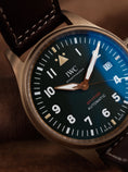 Load image into Gallery viewer, IWC Fliegeruhr IW326802 Box + og. Papiere Pilot's Watch Automatic Spitfire Bronze, Green Dial
