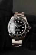 Cargar la imagen en la vista de la galería, Rolex Submariner (No Date) 124060 Box + og. Papiere
