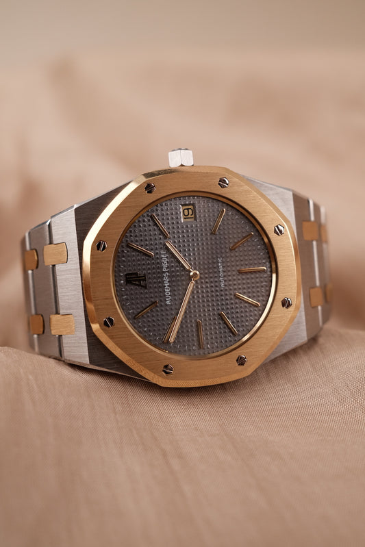 Audemars Piguet Royal Oak Jumbo 5402SA Service Papers/Extrakt AP Certification + Extract, SERVICED by AP, Crazy Condition