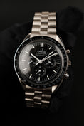 Bild in Galerie-Betrachter laden, Omega Speedmaster Professional Moonwatch 31030425001001 Box + og. Papiere German Delivered, First Buyer's Invoice
