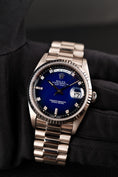 Bild in Galerie-Betrachter laden, Rolex Day-Date 36 18239 Box Blue Vignette Diamond Dial White Gold
