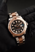 Bild in Galerie-Betrachter laden, Rolex Yacht-Master  126621 Box + og. Papiere S/RG
