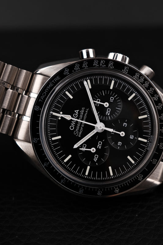 Omega Speedmaster Professional Moonwatch 31030425001002 Box + og. Papiere