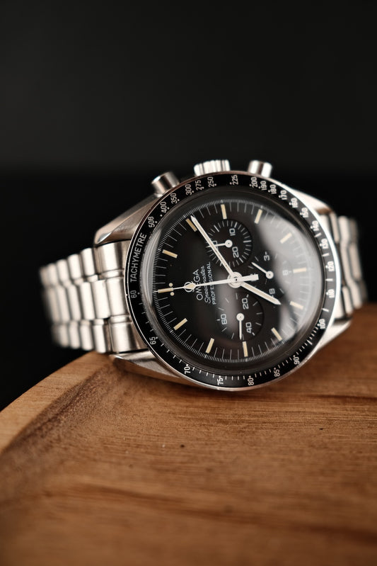 Omega Speedmaster Professional Moonwatch  359250 Original Papiere Tritium Patina De Luxe Apollo XI