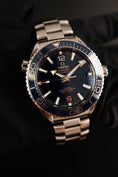 Cargar la imagen en la vista de la galería, Omega Seamaster Planet Ocean 21530442103001 Box + og. Papiere
