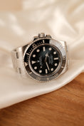 Load image into Gallery viewer, Rolex Submariner No Date 114060 Box + Papiere TOP ZUSTAND
